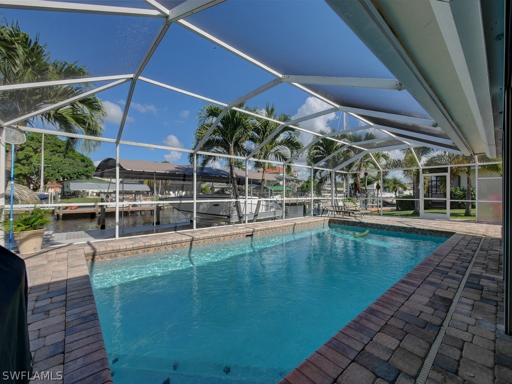 https://www.florida2000.de/images/latest/222017782-47121471.jpg