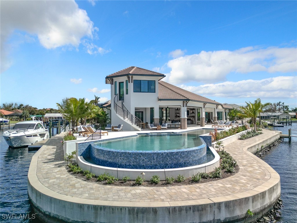 https://www.florida2000.de/images/latest/224084348-57153160.jpg